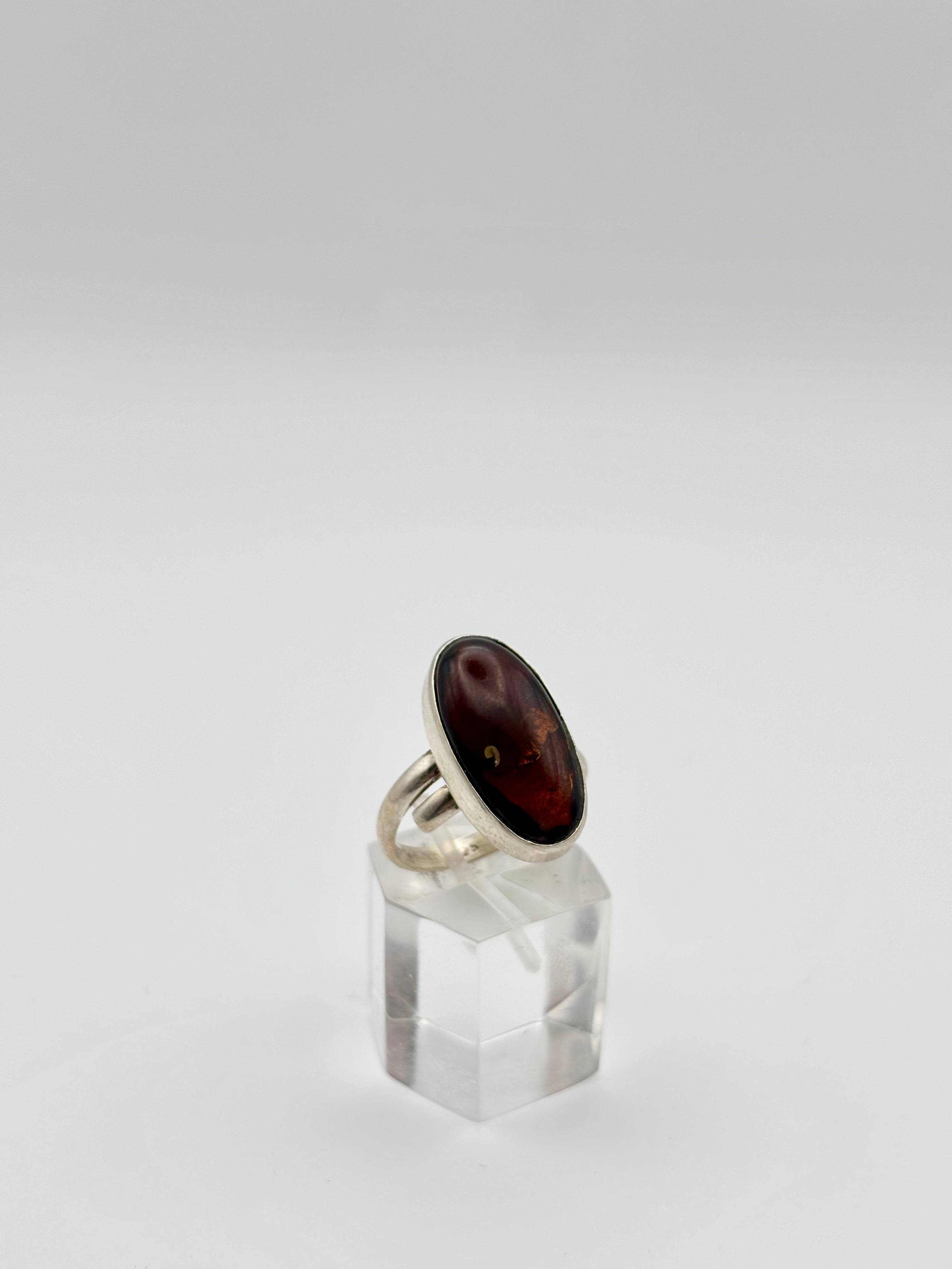 La bague "Caroline"