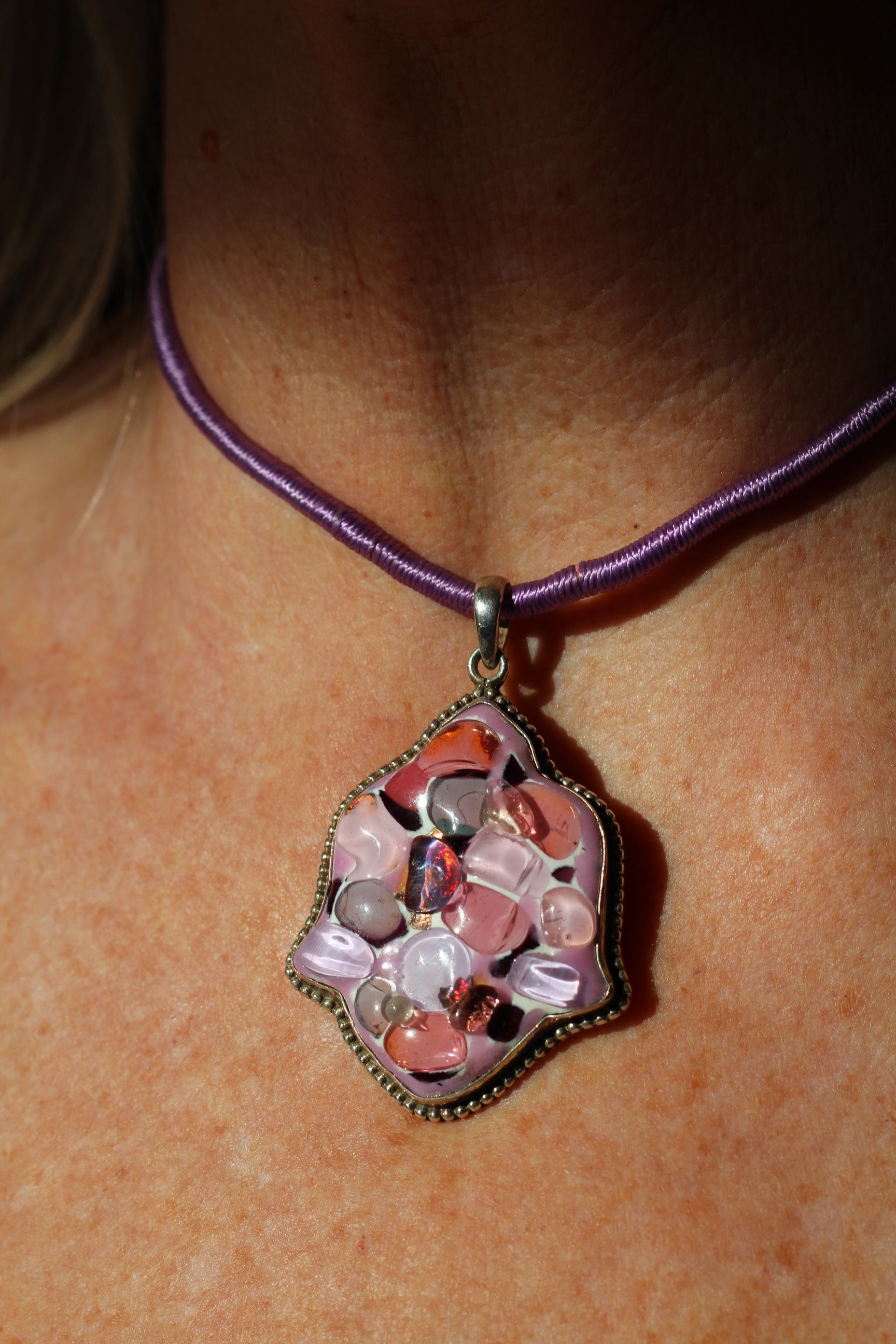 Le pendentif Fatma serti d'argent