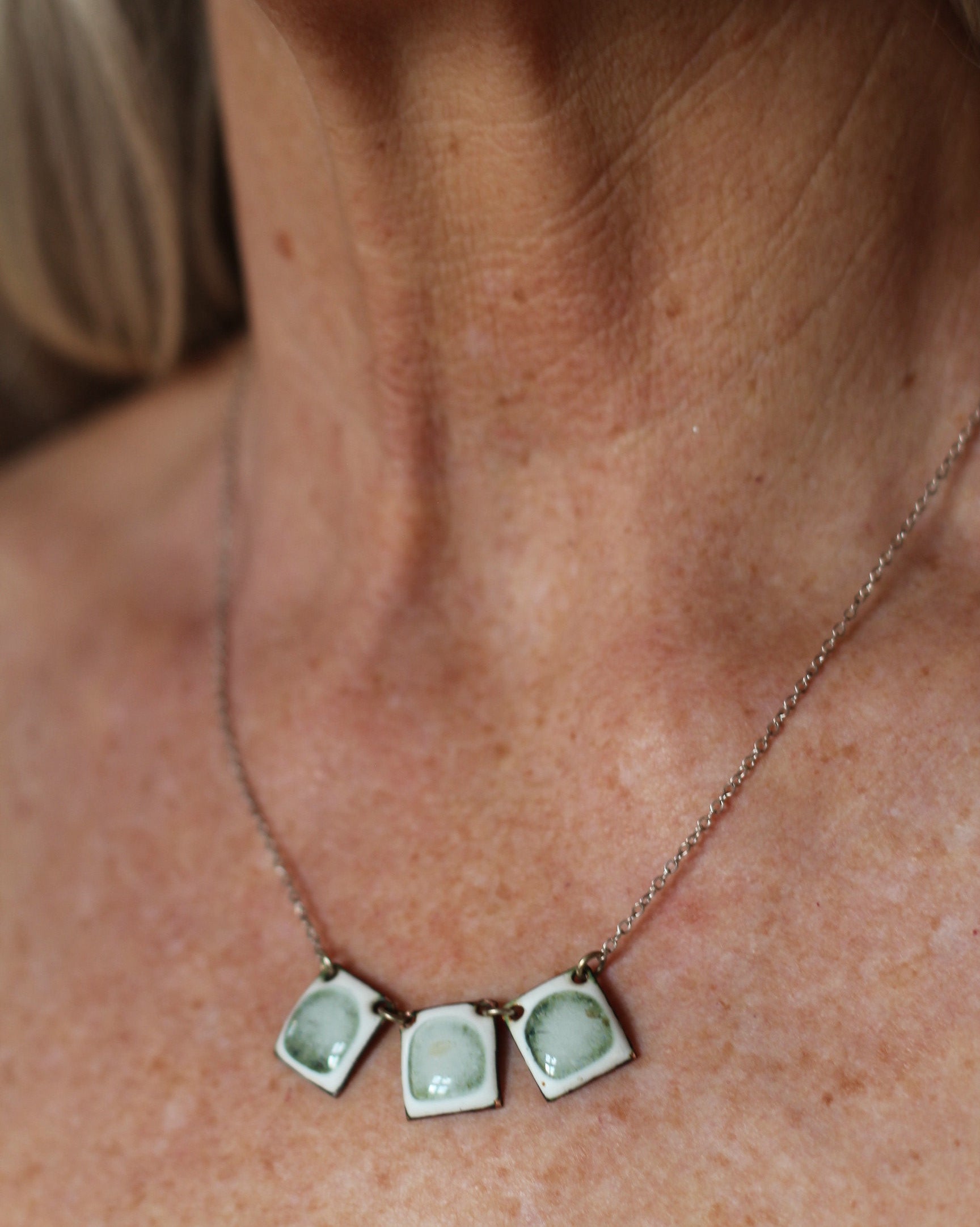 Le collier petit carré