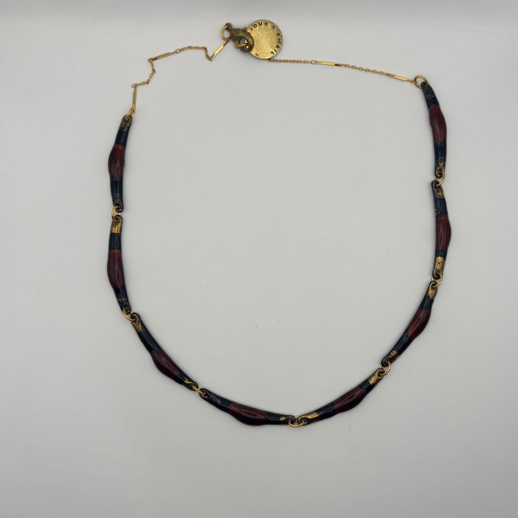 Le collier numéro Un Rubis