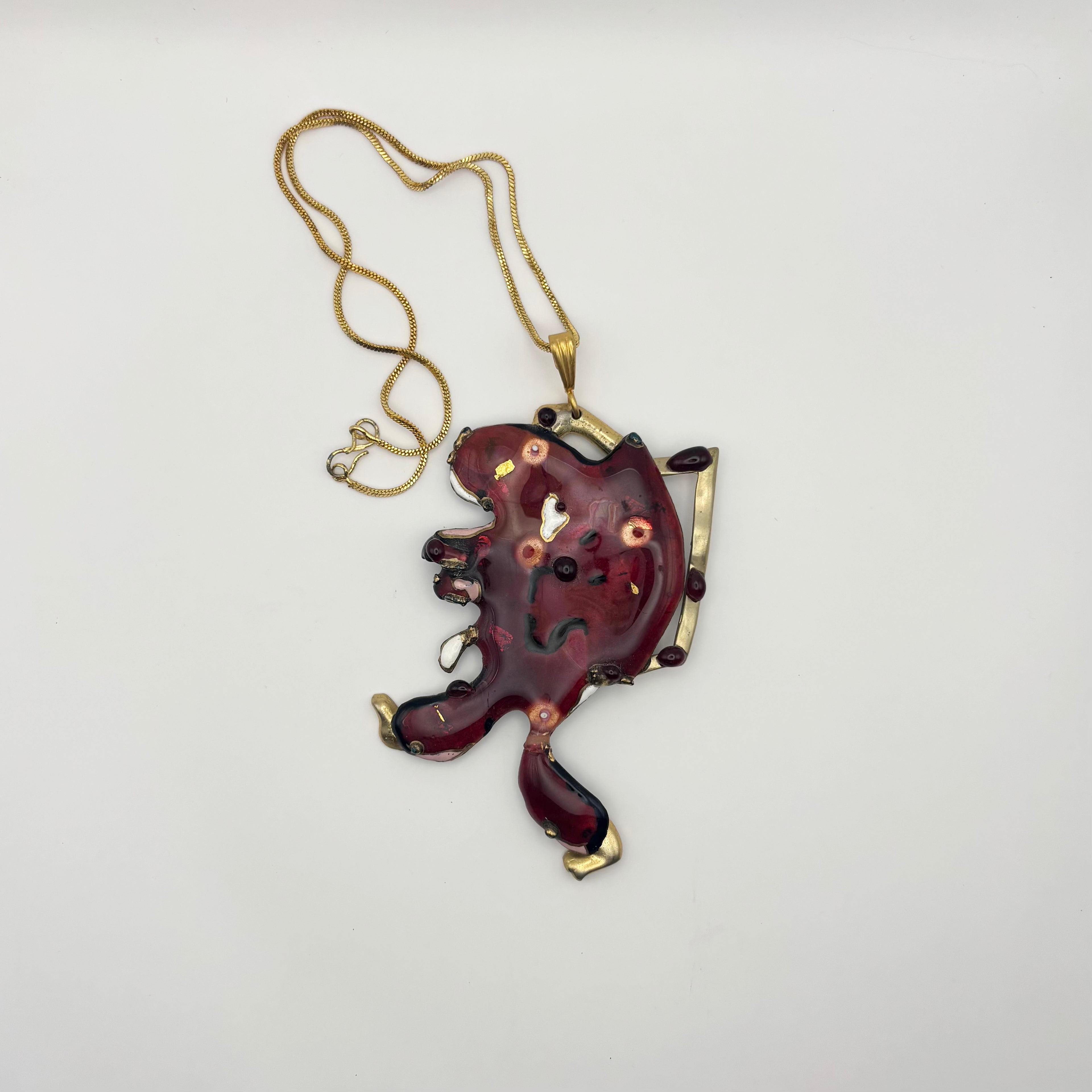 Le pendentif "Grenade"